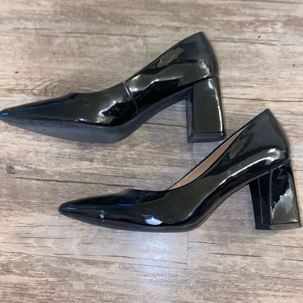 Heels - Picture 2 of 3